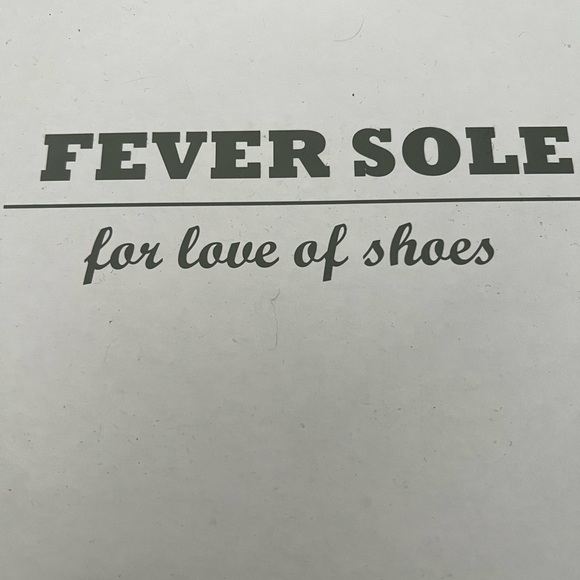 Brandless White Shoe - Picture 5 of 6